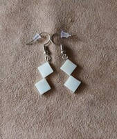 Shell earrings white square