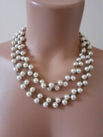 Very long glass tekla necklace