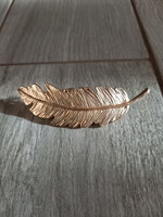Régi aranyszínű levelet formázó acél hajcsat (9,8x3,5 cm)