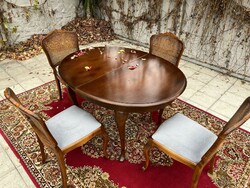 Antique style expandable dining table / conference table with 4 upholstered rattan chairs