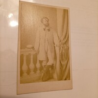 19. századi teljesalakos férfi fotója bocskai ruhában