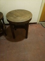 Made in the first half of the 20th century, art deco, round table. The price is HUF 30,000