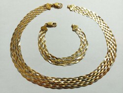 22 K gold jewelry set 41.7 Grams (164)