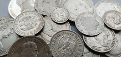 267 g ezüst pénz: Mária T. tallér, Ferenc J. korona,Szent I. pengő, Hindenburg márka, Kossuth (161)