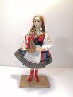Folk costume doll (1014)