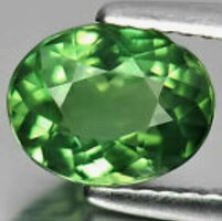 Magnificent! Real, 100% natural forest green apatite gemstone 0.90 ct (vvs) value: HUF 64,900!