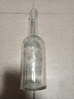 The old liquor bottle of the Braun brothers is a collector's item!