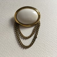 Vintage white-gold oval brooch