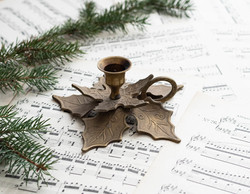 Fagyöngy formájú gyertyatartó - réz bronz sétáló gyertyatartó - karácsonyi dekoráció