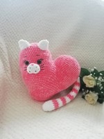 Crocheted plush kitty decorative pillow
