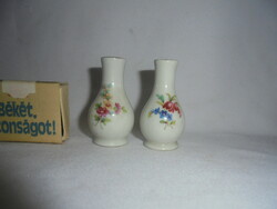 Két darab Hollóházi mini váza együtt