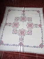 112×125 Cm blue-red cross stitch tablecloth.