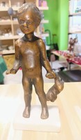 Bronz szobor - kisfiú nyuszival