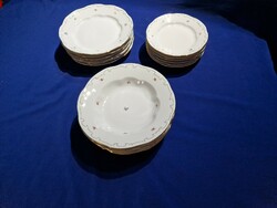 18Dbos Zsolnay porcelain set of gold-colored feathered plates with a small flower pattern
