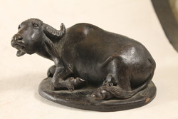 Rare buffalo statue at an iron price 583