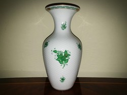 Herend green appony ribbed vase