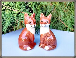 Quail, English porcelain, pair of salt and pepper shakers in the shape of a fox