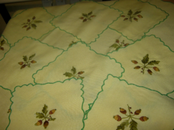 12 pcs hand-embroidered acorn set tablecloth