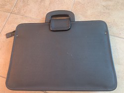 Vintage briefcase bag