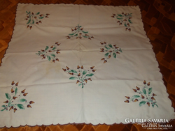 Acorn patterned needlework table tablecloth, machine circled