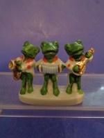 Wagner & Apel porcelain frog band figure