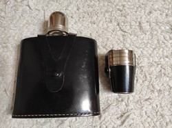 Hunting flask with metal cups