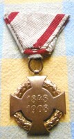 War medal gilded jubilee cross with original war ribbon t1