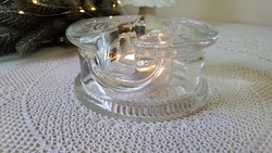 Thick glass candle holder with a special shape, keeping it warm