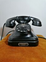 Bakelite phone, cb35