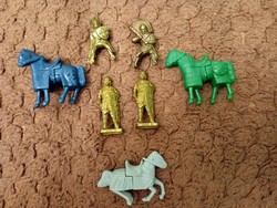Kinder metal soldiers 4 pcs (3 types + 1 horse)