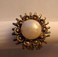Antik ékszer gyűrű gyönggyel. Mérete: 20 mm  .