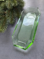 Nagyon szép uránzöld üveg kis kínáló, tálca