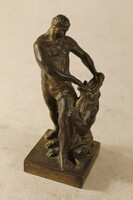 Antique bronzed metal statue 731