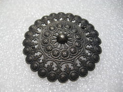 Beautiful antique brooch, 4.5 cm pin is missing