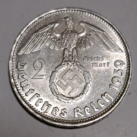 Swastika silver 2 imperial marks 1939. (551)