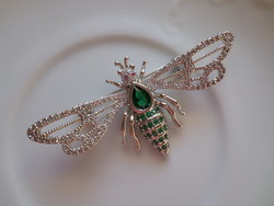 Bizsu insect, beetle brooch