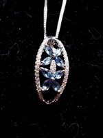 Beautiful silver pendant with sapphire gemstone