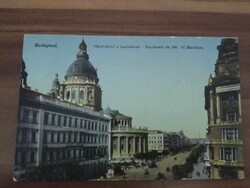 Budapest, Váczi boulevard with the basilica, post office