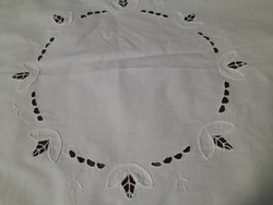 White tablecloth