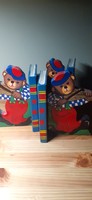 Bookend made of clown wood