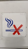 "Dohányozni tilos" zománctábla