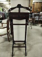 Solid mahogany wooden chest of drawers in solid wood