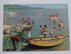 Régi, retró képeslap:  Balaton, strandolók (1970)