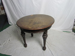Antique neo-renaissance round table (extendable)