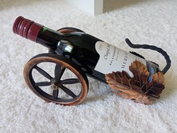 Forged small wine rack with wine