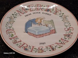 Wedgwood angol gyermek porcelán lapos tányér karácsonyi dekorral Peter Rabbit Nyúl Péter kalandjai