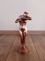 Nesnera ida nude statue