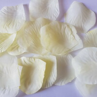 Packs of 100 textile flower petals, rose petals, petals in pale yellow