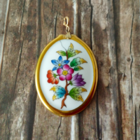 Herend hand-painted Victoria pattern pendant, with box