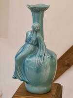 Zsolnay szecessziós alapmázas váza nő alakkal